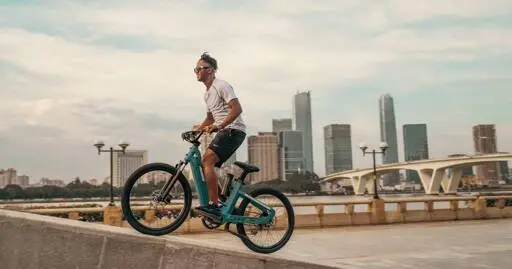 130-mile carbon ebike makes light work of the daily commute