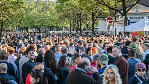 Oktoberfest-News 2025: Die Wiesn ist wieder geöffnet - weiterer Toter in der Lerchenau