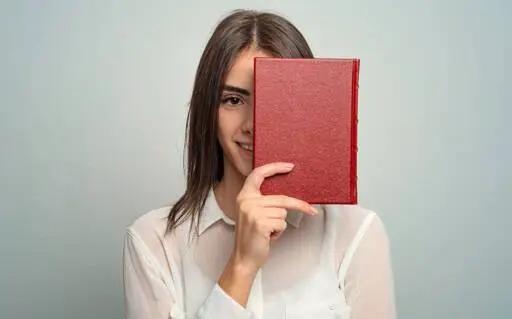 Libros con personajes optimistas que buscan la felicidad a toda costa