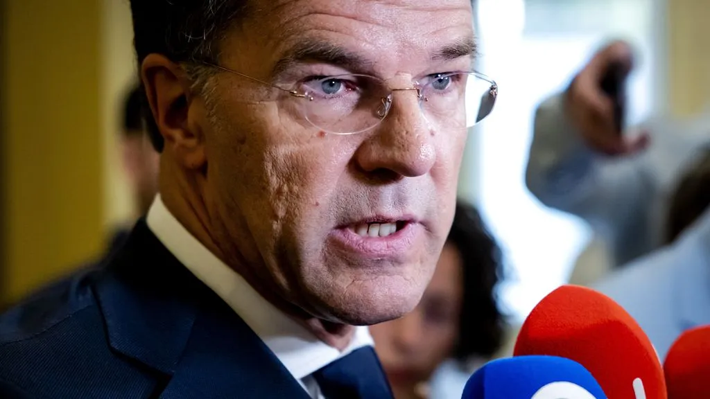 Rutte stopt als partijleider VVD en kondigt vertrek aan uit politiek