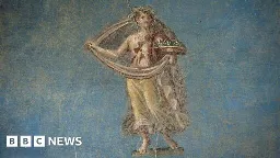 Pompeii: Spectacular new discoveries unearthed include private spa