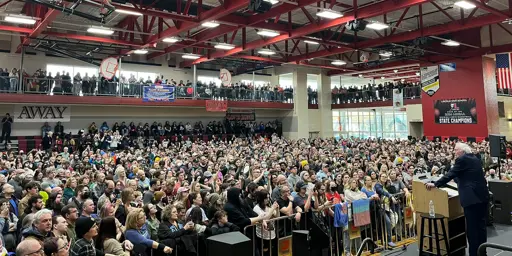 10,000+ Turn Out in Warren, Michigan to 'Fight Oligarchy' With Bernie Sanders | Common Dreams