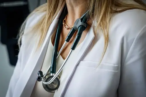 Canada sees drop in number of family physicians for the first time in decades, study finds