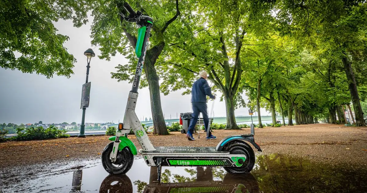 Neue Gebührenordnung der Stadt Bonn: Anbieter von E-Scootern sollen erstmals zahlen