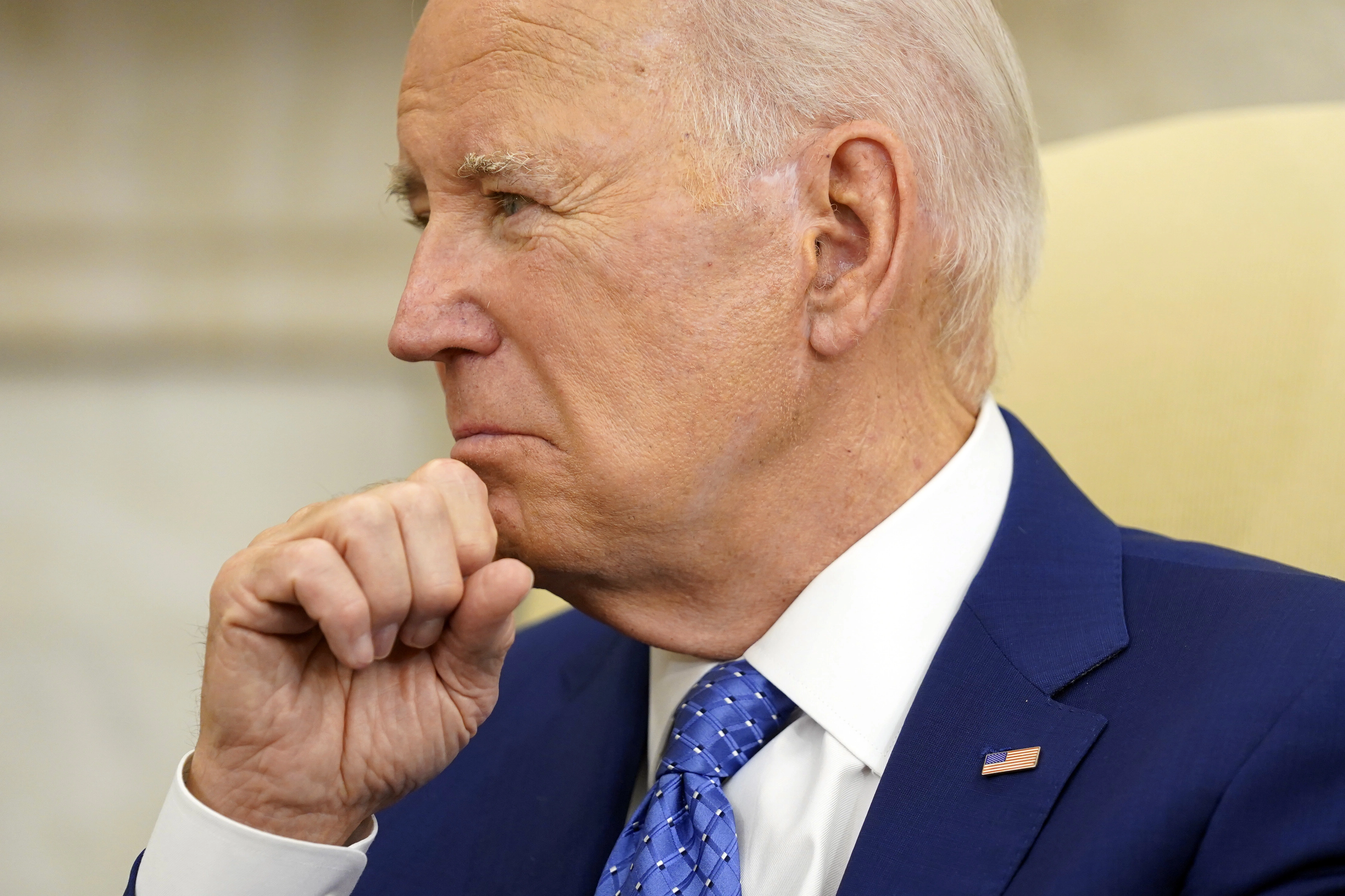 Decision to send cluster munitions to Ukraine on Biden’s desk