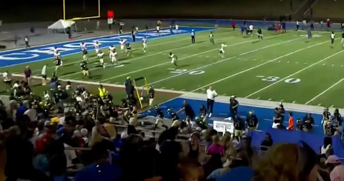 16-year-old dies after shooting at Oklahoma high school football game