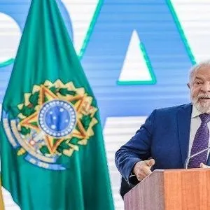 Lula Signs Decree Allowing Brazil to Buy Energy From Venezuela