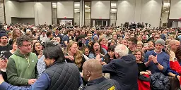 Thousands in Midwestern GOP Districts Attend Sanders' First Stops on Tour to Fight Oligarchy | Common Dreams