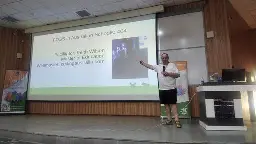Slides saying free and open-source software is not found in Australian schools.
