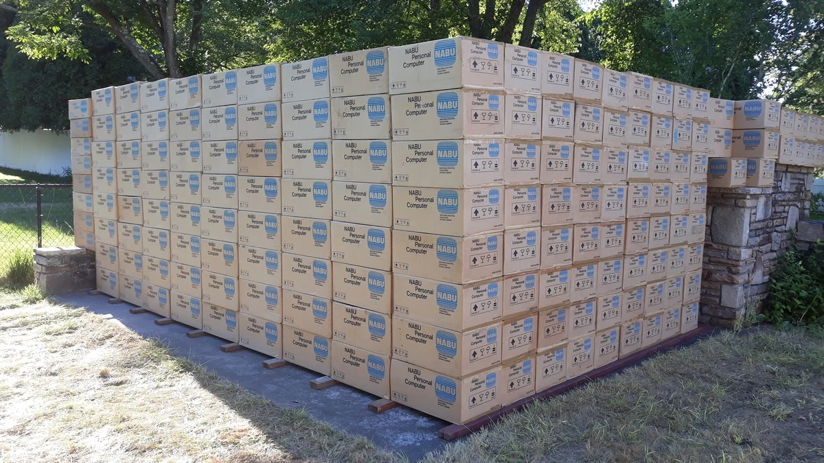 2,200 Forgotten Vintage Computers Are Being Liberated From a Barn in Massachusetts