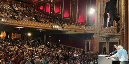 Sanders Takes Oligarchy Fight to Appalachia With Standing-Room-Only Crowd in West Virginia | Common Dreams