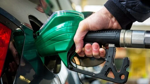 EU to ‘push back petrol car sales ban to 2040’