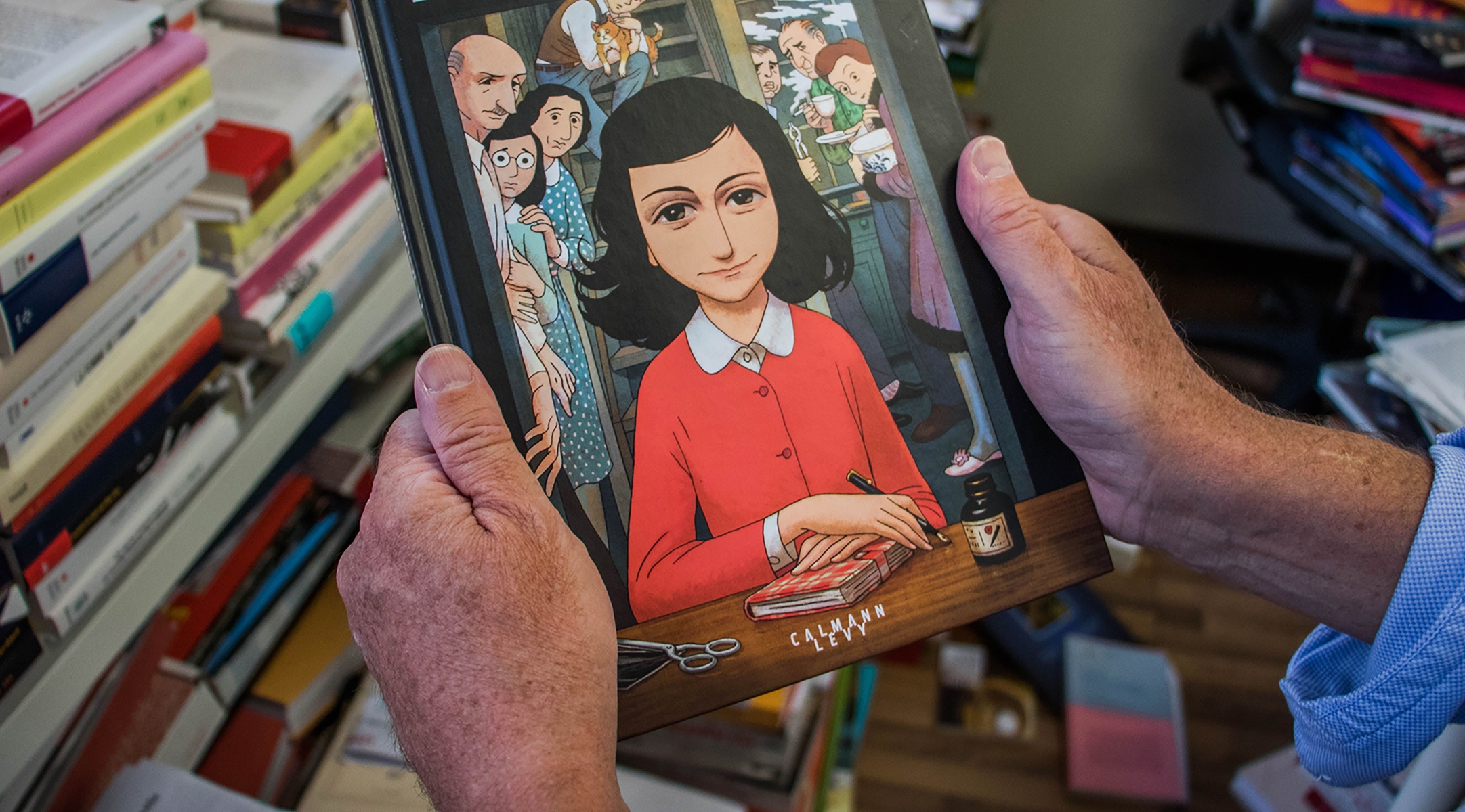 Texas school district agrees to remove ‘Anne Frank’s Diary,’ ‘Maus’ and 670 other books after right-wing group’s complaint