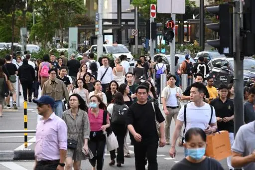 Singapore population crosses 6 million mark