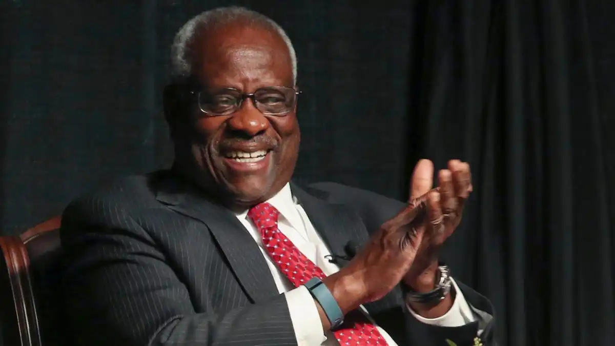 Why Isn't Clarence Thomas Facing Impeachment Hearings?