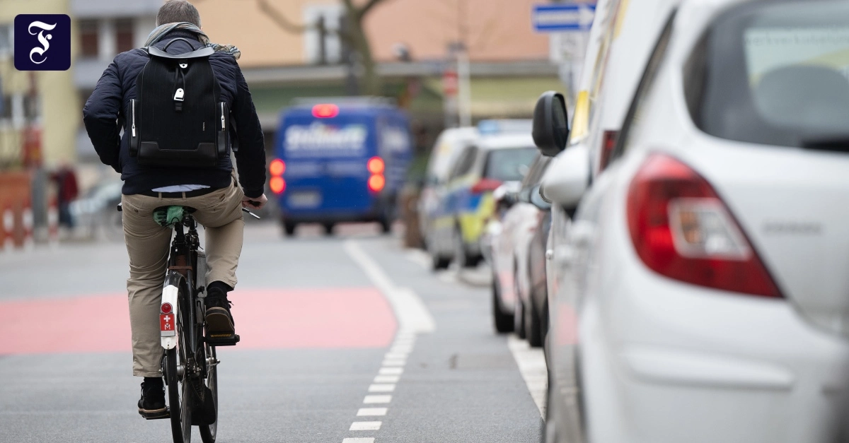 Frau tödlich verunglückt: Taxifahrer nach „Dooring“-Unfall zu Geldstrafe verurteilt