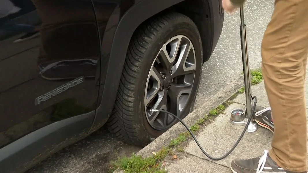 Hamburg: Klimaaktivisten lassen erneut Luft aus Reifen von 33 Autos