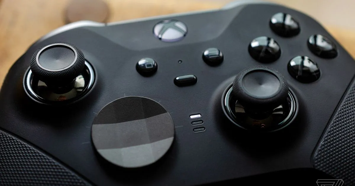 Microsoft’s repairability push now extends to Xbox controllers, too