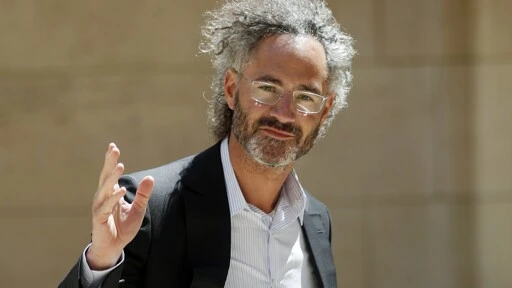 Palantir books its first $1 billion in quarterly sales and dodges DOGE axe