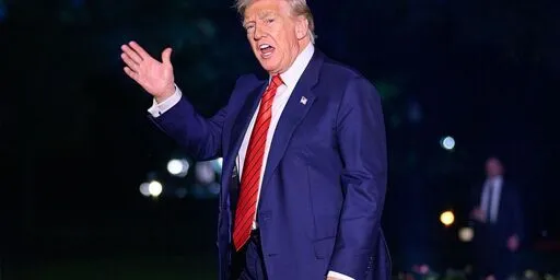 White House to Vet Smithsonian Exhibits to Ensure They 'Align With Trump's Interpretation' of US History' | Common Dreams