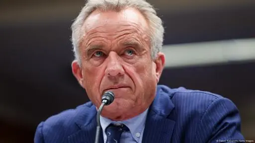 US: RFK Jr. risking 'nation's health' with misinformation – DW – 08/21/2025