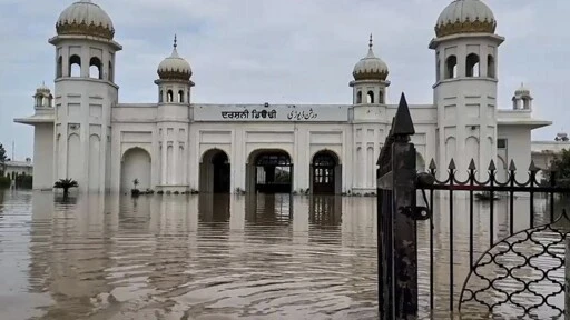 Sikh leaders urge India to lift ban on pilgrims traveling to Pakistan shrine