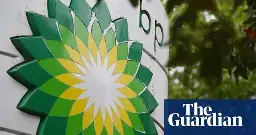 BP expected to scrap renewables target in shift back to fossil fuels