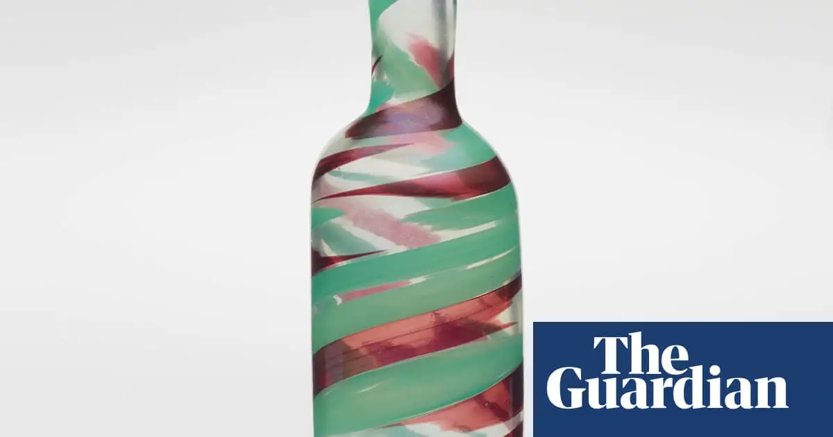 Vase woman buys for $3.99 at Virginia thrift shop sells for more than $100,000