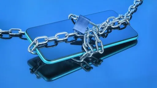 UK to “encourage” Apple and Google to put nudity-blocking systems on phones