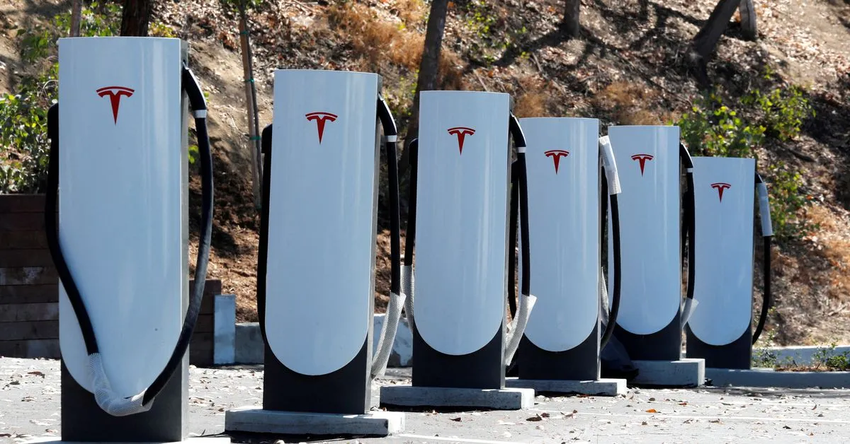 Kentucky mandates Tesla's charging plug for state-backed charging stations