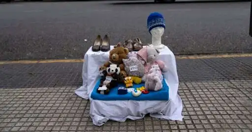 To make ends meet, Argentines sell their possessions